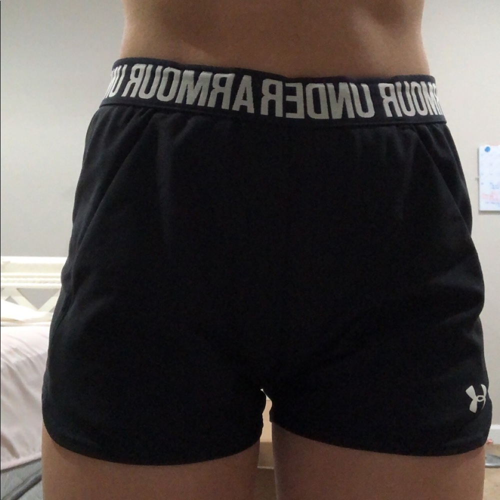 Black Under Armour shorts